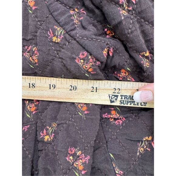 Something Navy Womens Brown Pink Reversible Cropped Quilted Jacket Size Small - Picture 9 of 11